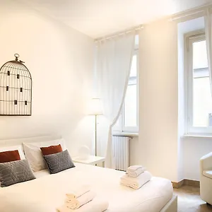 Apartment Easyhomes-disciplini, Milan